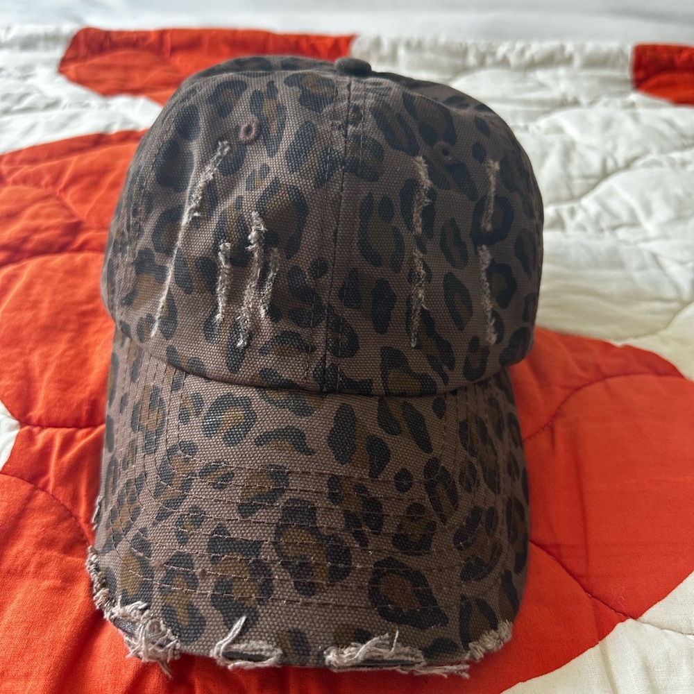 Animal Print baseball cap - Picture 2 of 4